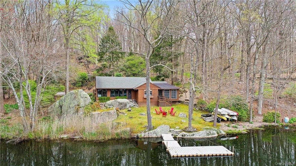 20 Mallard Lake Rd, Pound Ridge, NY 10576 - photo 1