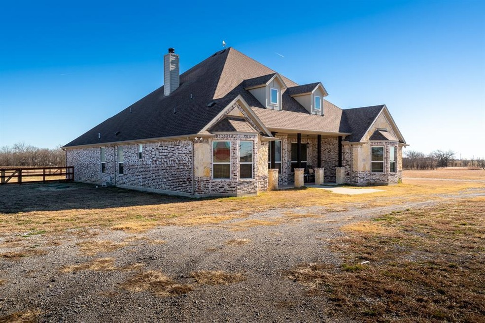 5750 High Mesa Dr, Justin, TX 76247 - photo 1