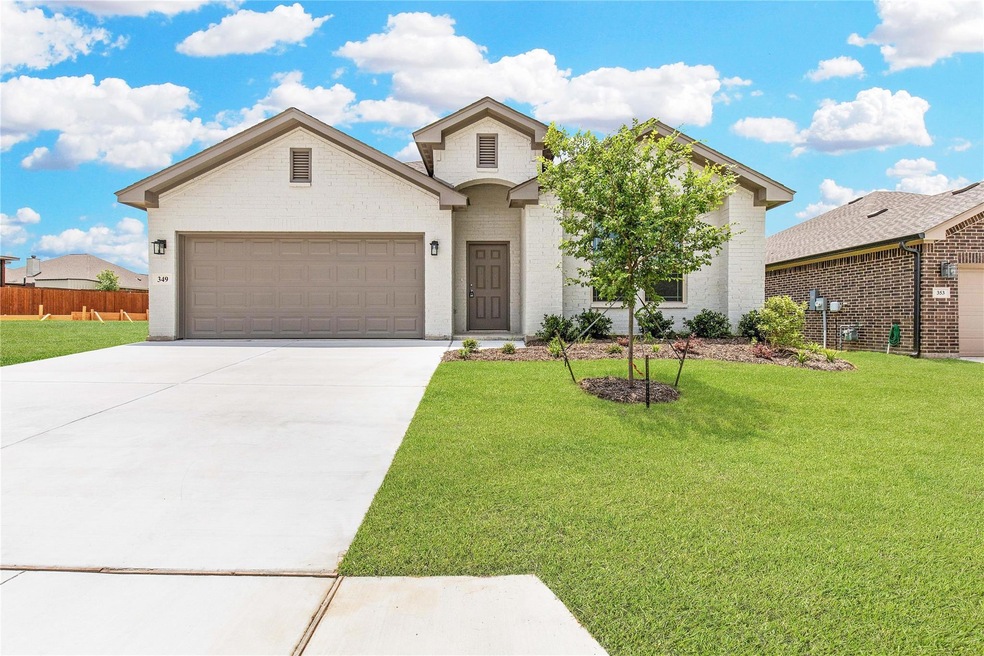 349 Clark Ave, Weatherford, TX 76085 - photo 1