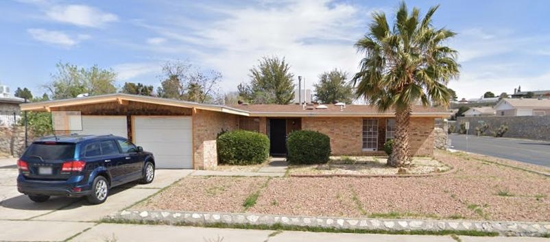 10853 Sombra Verde Dr, El Paso, TX 79935 - photo 1