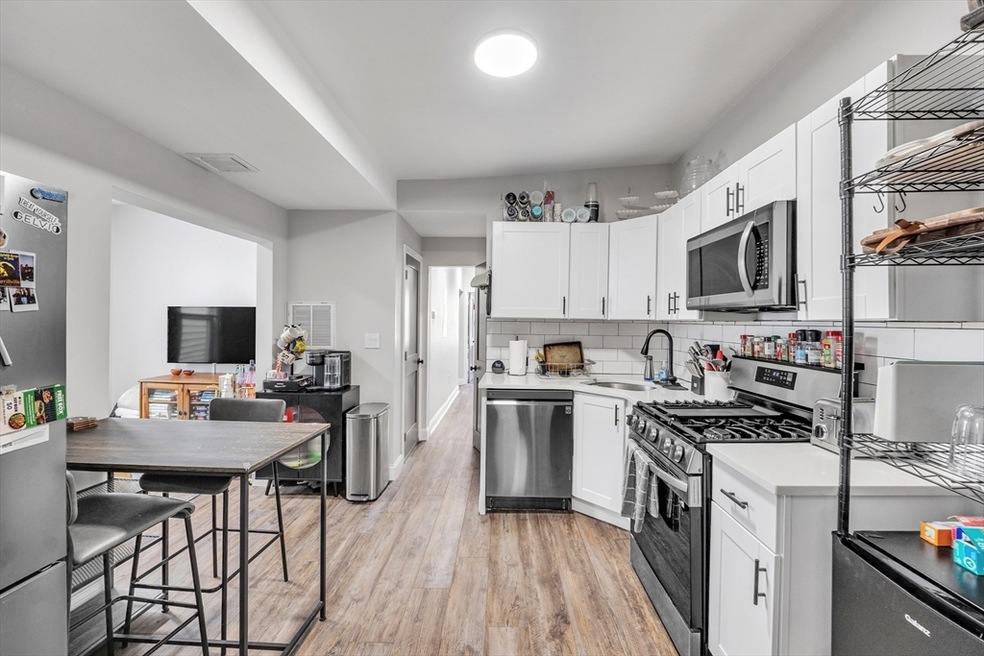 195 N St unit 2, Boston, MA 02127 - photo 1