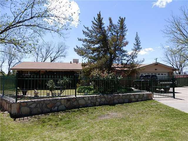 312 Drury Ln, El Paso, TX 79915 - photo 1