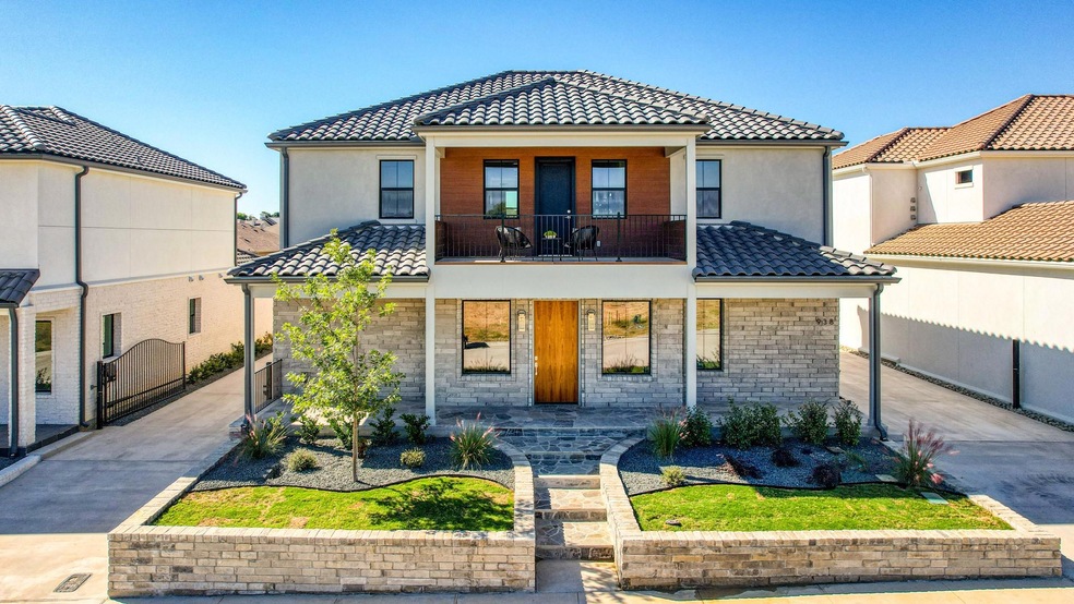 938 El Dorado St, Weatherford, TX 76086 - photo 1