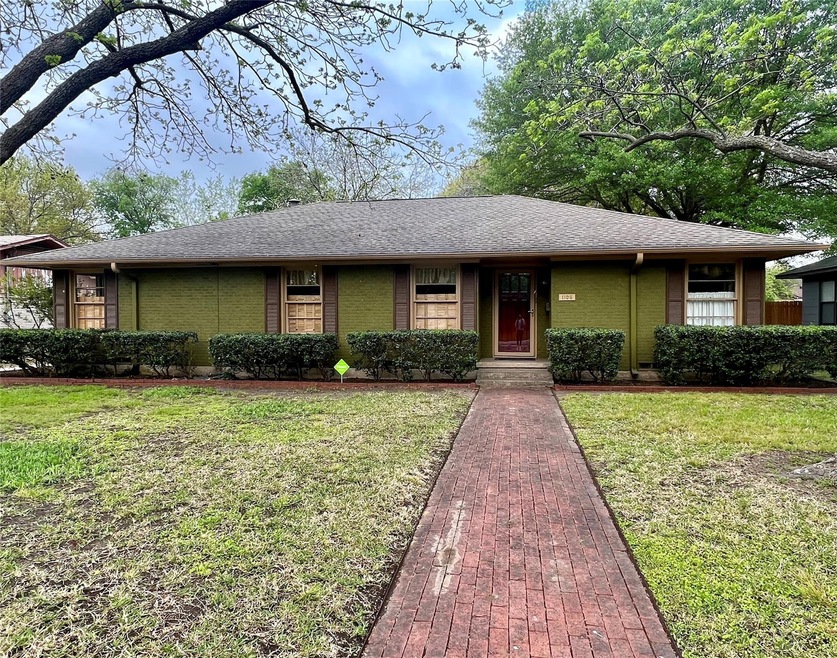 1105 Whaley Dr, Gainesville, TX 76240 - photo 1