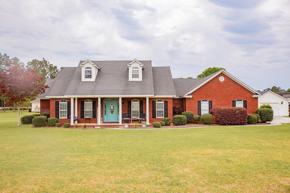 703 Newton Dr, Adel, GA 31620 - photo 1