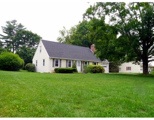 22 Woodlawn Rd, Hadley, MA 01035 - photo 1