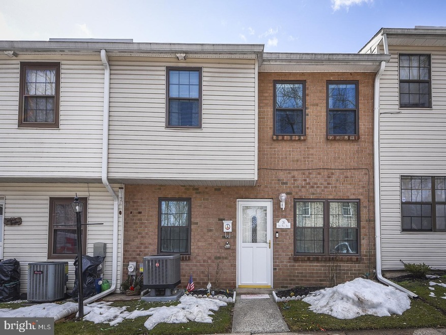 26 Sawmill Run, Norristown, PA 19401 - photo 1