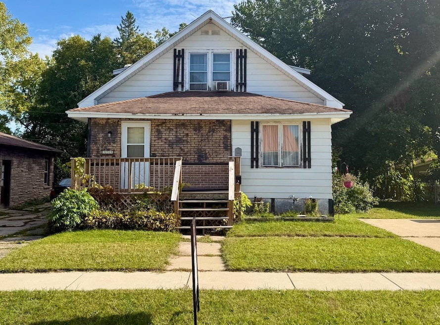 134 N Adams St, Oconto Falls, WI 54154 - photo 1