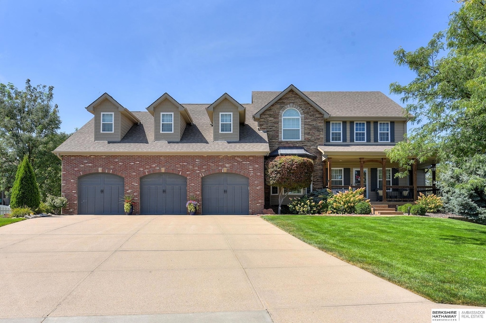 1441 Ranch Cir, Papillion, NE 68046 - photo 1