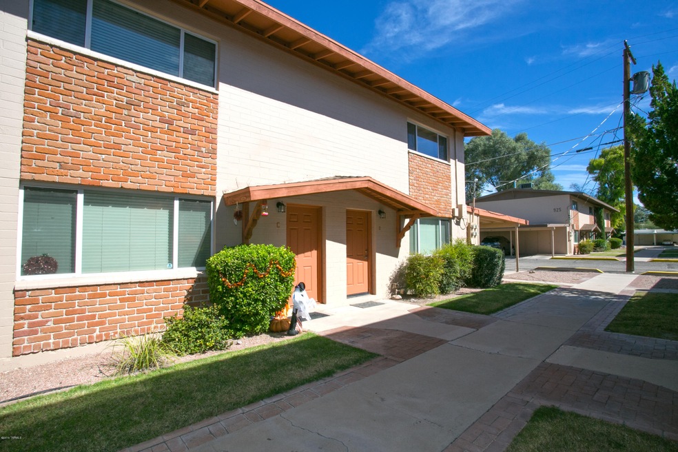 924 N Desert Ave (2)
