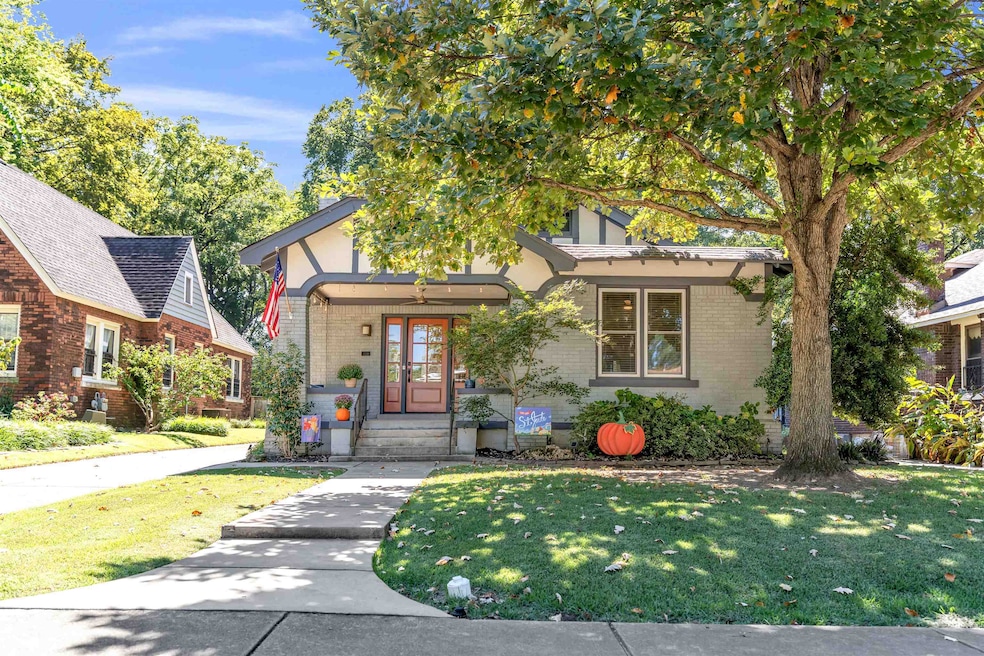 For Sale $379,999 • Co-Listing Agent