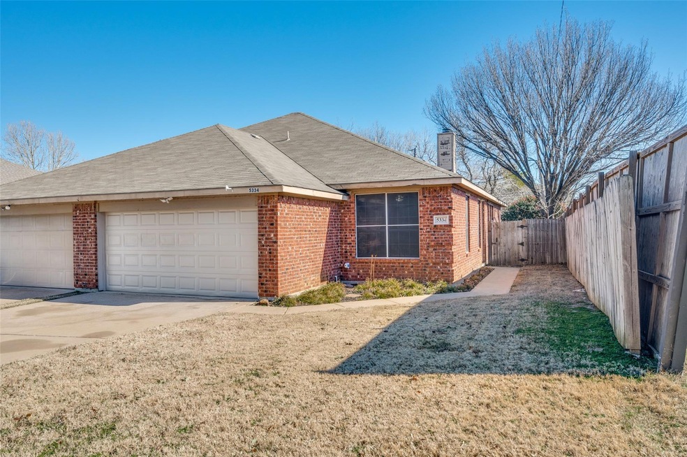 5334 Northridge Blvd, North Richland Hills, TX 76180 - photo 1