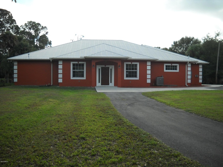Front exterior View