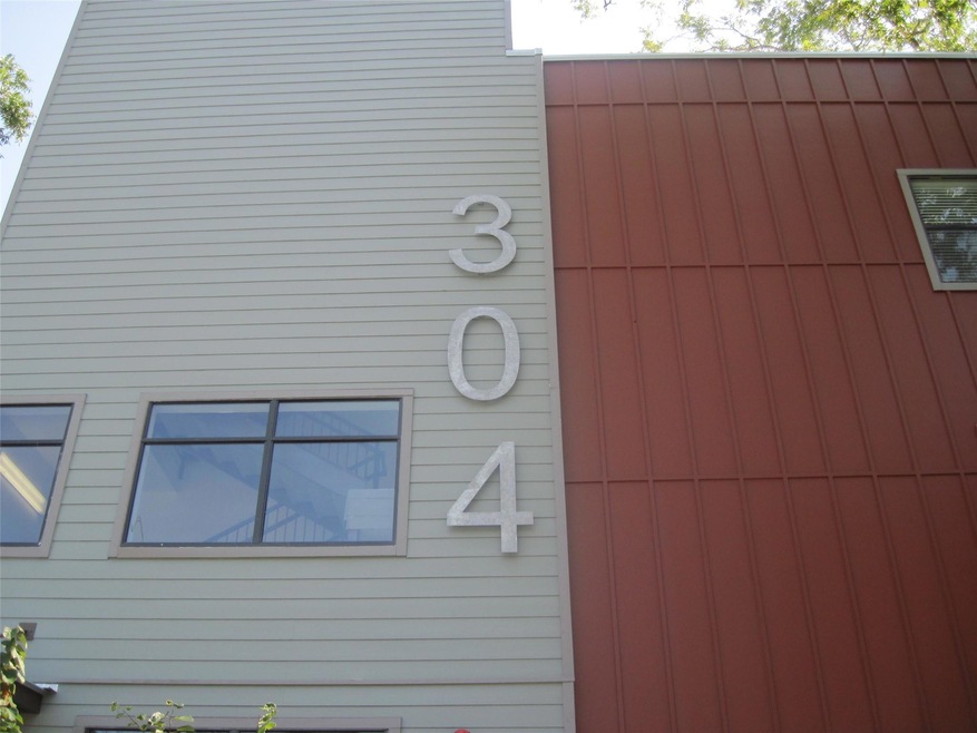 304 E 30th St unit 3, Austin, TX 78705 - photo 1