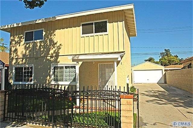 Modern 2 story 2bedroom 1.5 bath townhouse style f