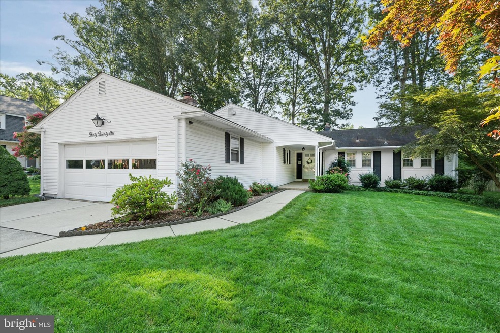 3021 Maple Shade Ln, Wilmington, DE 19810 - photo 1