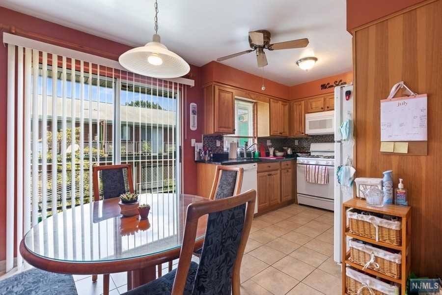 1315 Anderson Ave unit 22, Fort Lee, NJ 07024 - photo 1