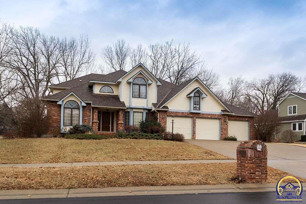 3800 SW Stonybrook Dr, Topeka, KS 66610 - photo 1