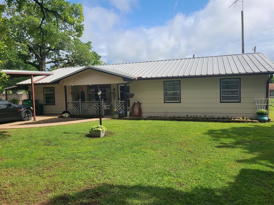 420 County Road 161, Gainesville, TX 76240 - photo 1