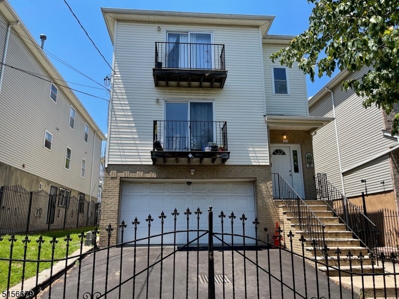 26 Seabury St, Newark, NJ 07104 - photo 1