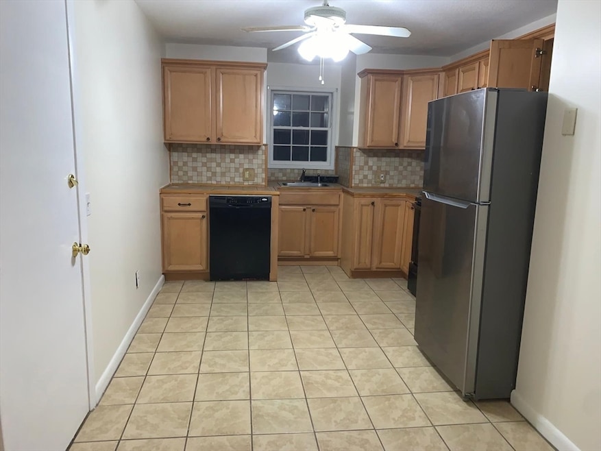 85 Ford St unit E, Methuen, MA 01844 - photo 1