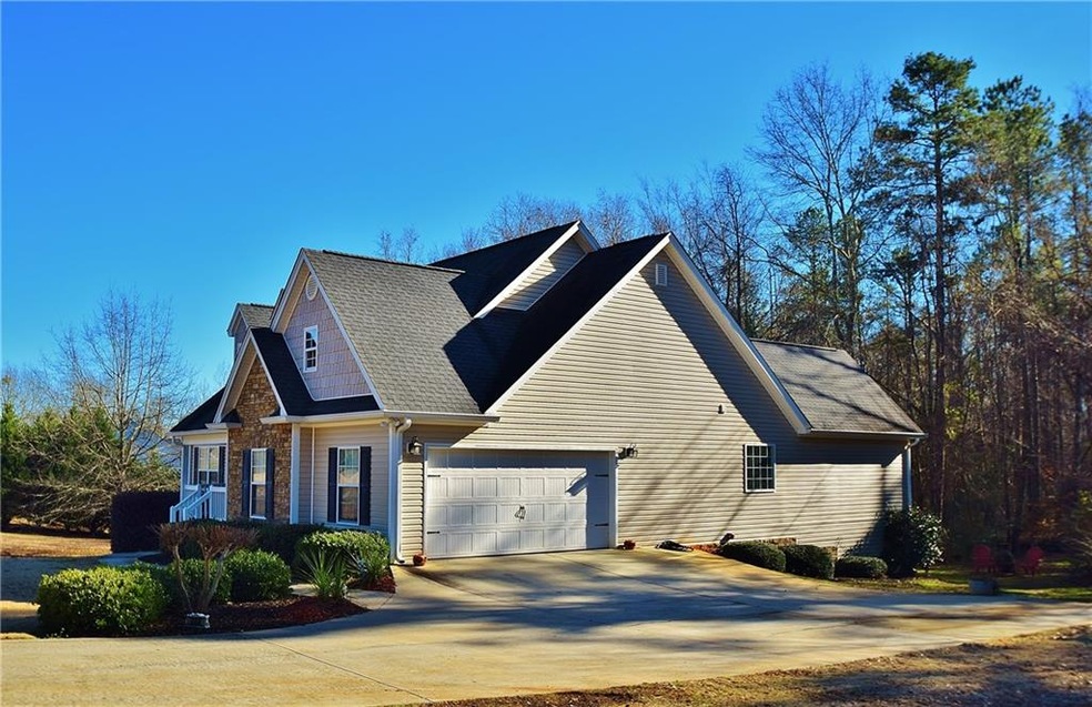 306 Thompson St, Homer, GA 30547 - photo 1