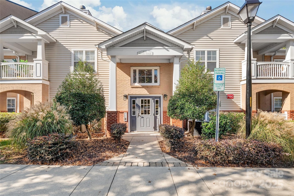 16410 Redstone Mountain Ln, Charlotte, NC 28277 - photo 1