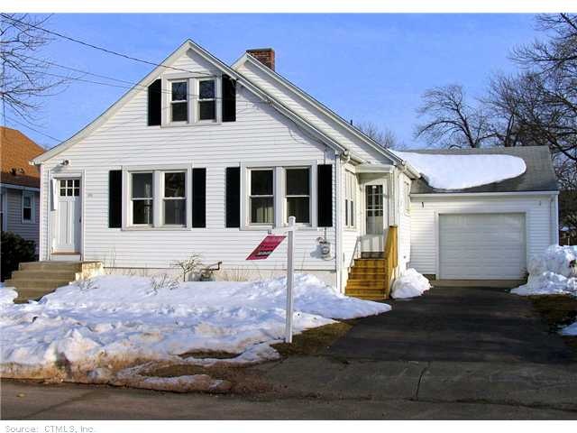 135 Kings Hwy, Milford, CT 06460 - photo 1
