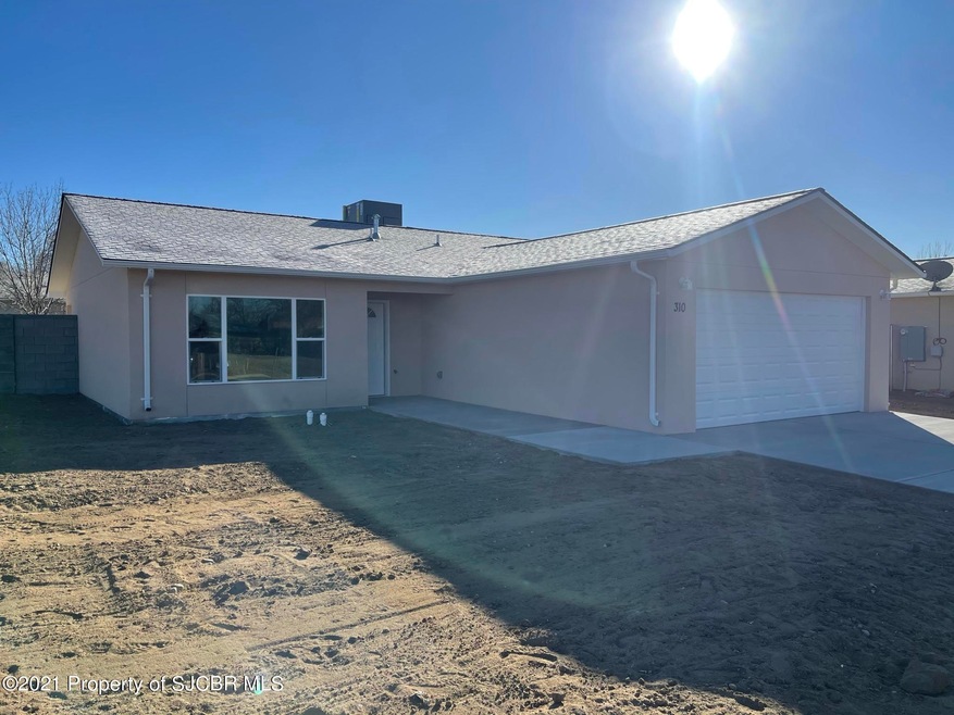 306 Valle Bonita Dr, Farmington, NM 87401 - photo 1