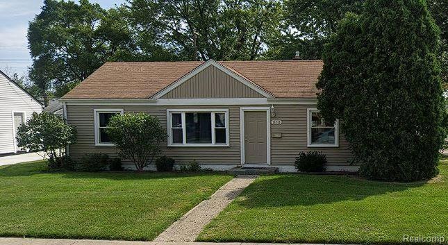 26700 Woodmont St, Roseville, MI 48066 - photo 1