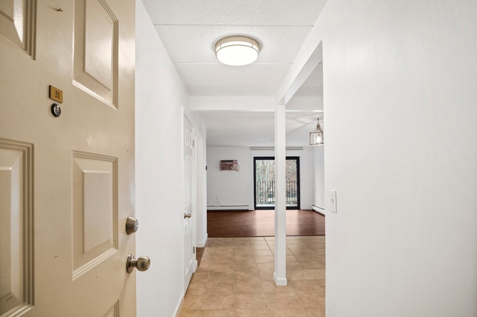 Totten Pond Village unit 31B, Waltham, MA 02451 - photo 1