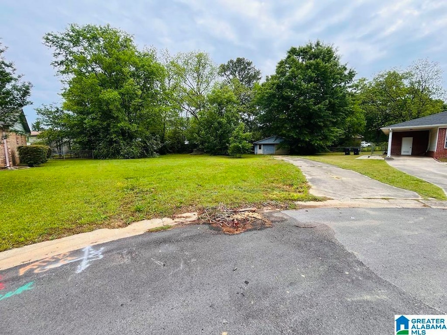 764 Belmont Cir unit 11, Bessemer, AL 35023 - photo 1