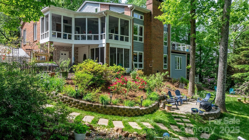 Sold $971,900