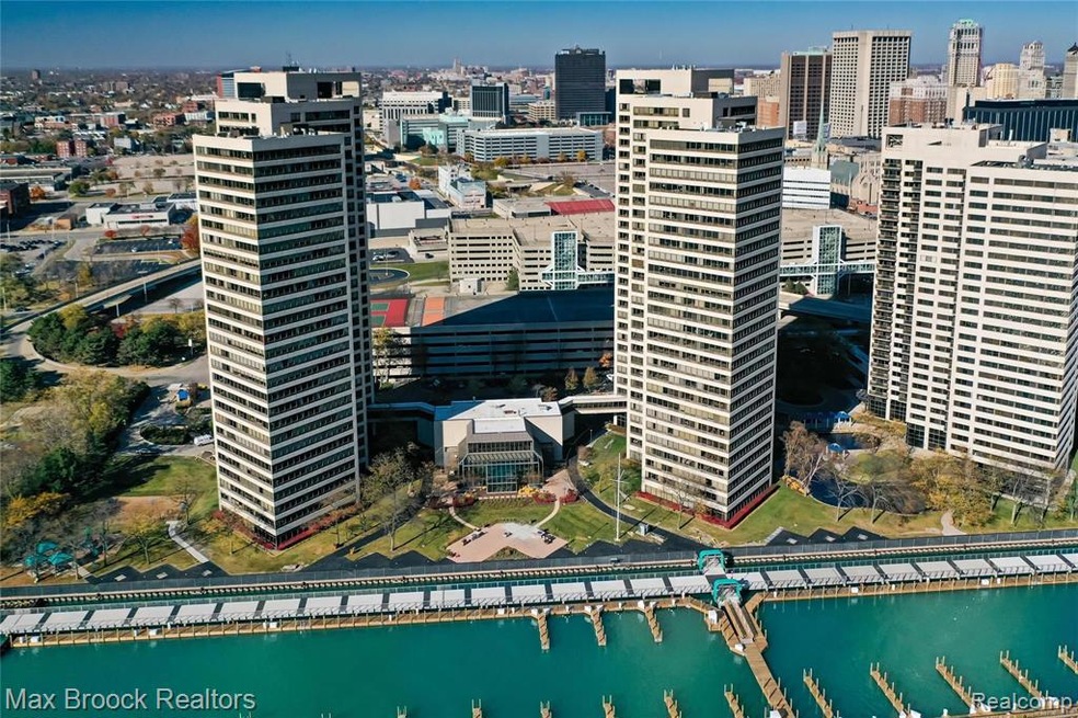 Luxury High Rise on Detroit River. Beautiful setti