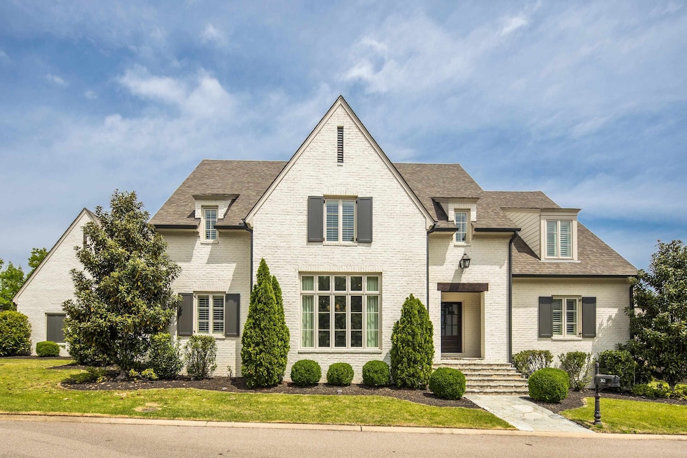 Sold $920,000 • Co-Listing Agent