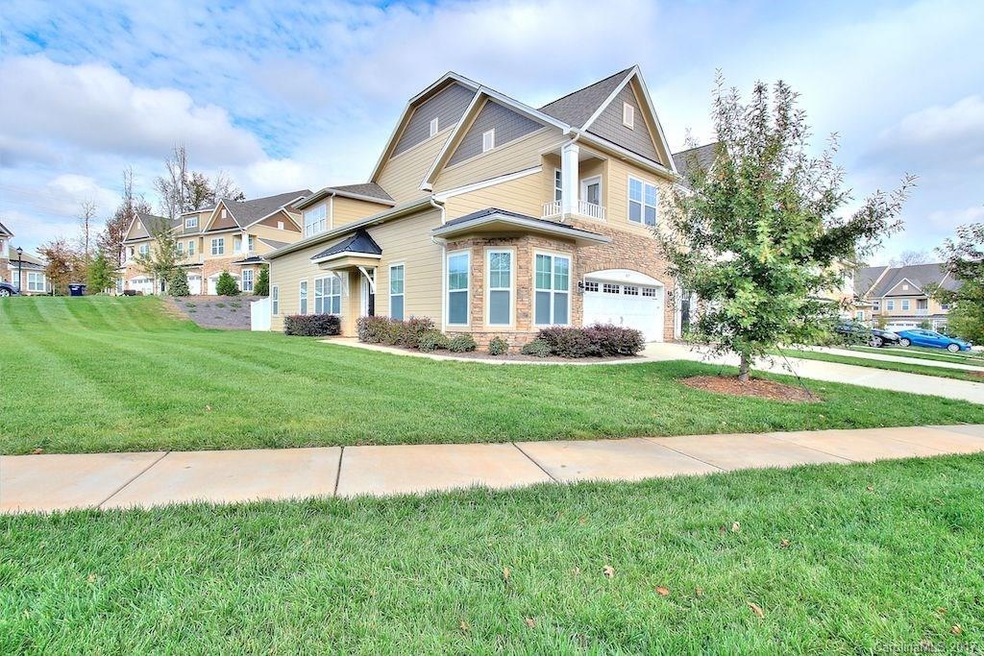 Beautiful corner lot beside extra large common lawn area