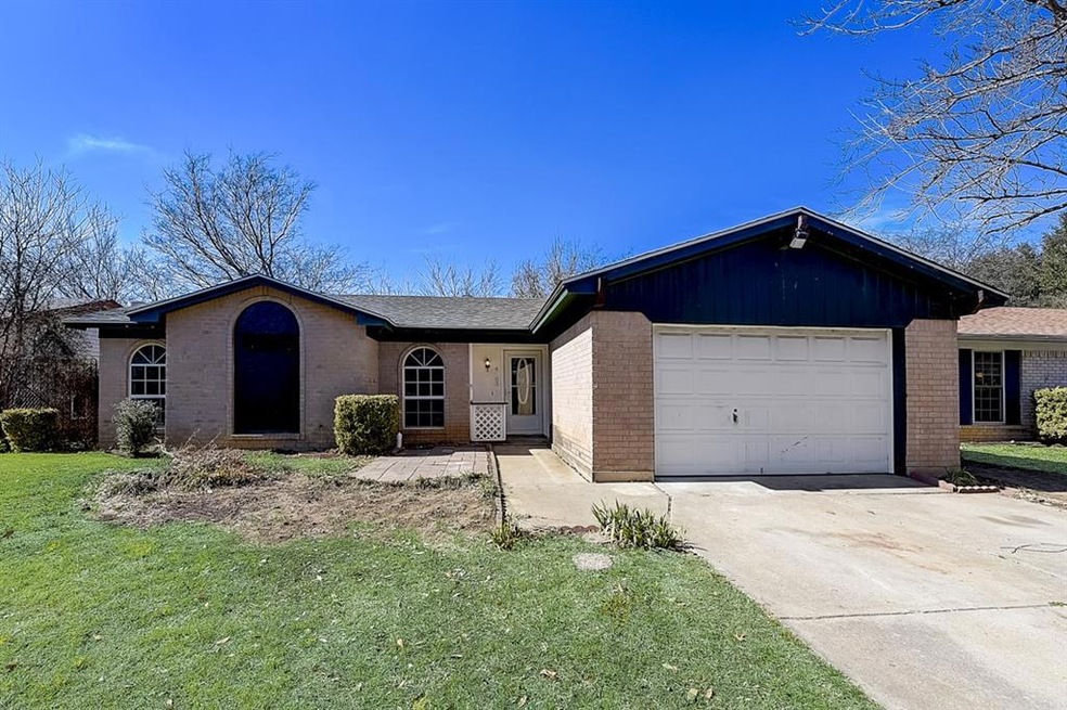 6405 Little Ranch Rd, North Richland Hills, TX 76182 - photo 1