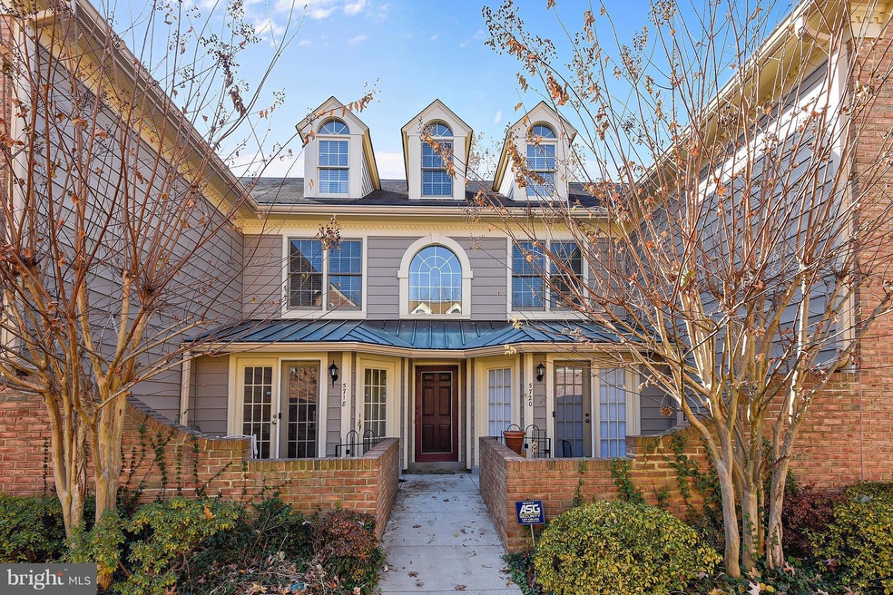5718 Mayfair Manor Dr unit 101, North Bethesda, MD 20852 - photo 1