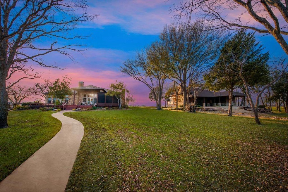 315 Tonkawa Trail, Corsicana, TX 75109 - photo 1