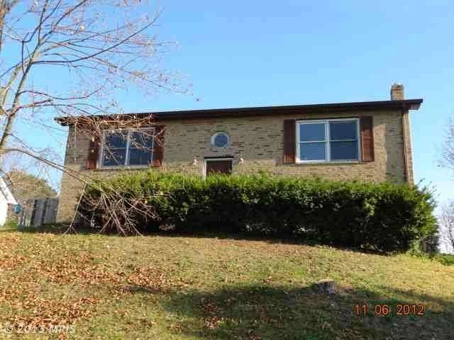 112 Parkwood Cir, Winchester, VA 22602 - photo 1