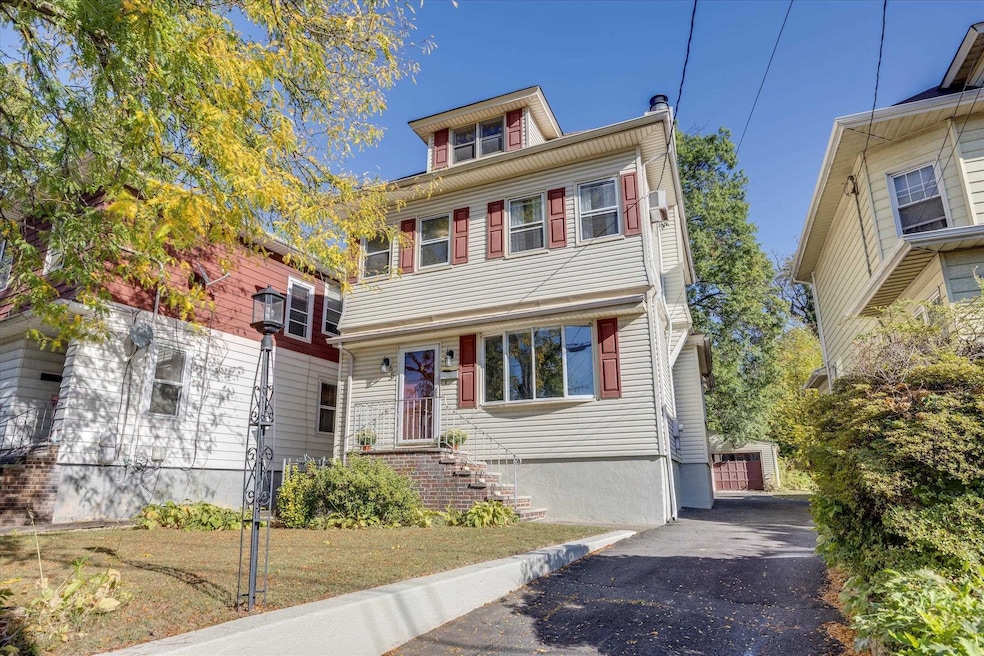 65 E Gouverneur Ave, Rutherford, NJ 07070 - photo 1