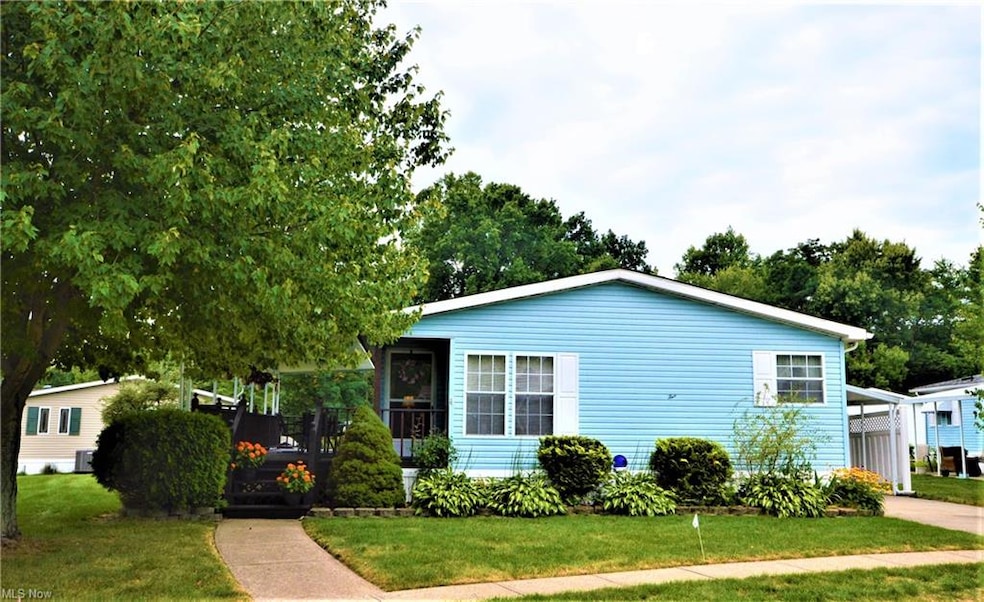 5 Schuberts Aly, Olmsted Township, OH 44138 - photo 1