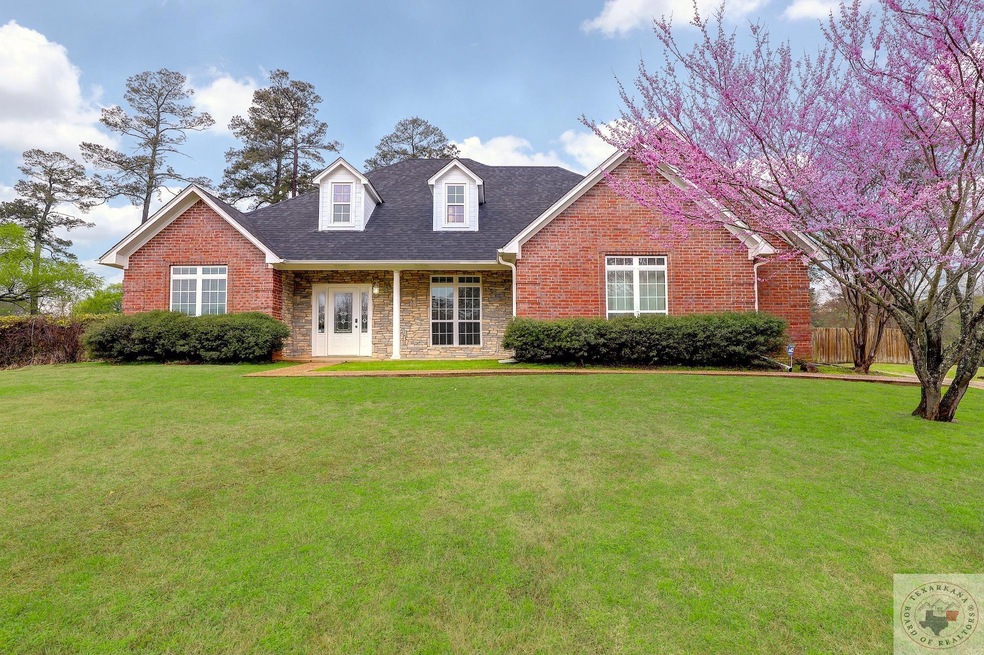 5815 Winchester Dr, Texarkana, TX 75503 - photo 1