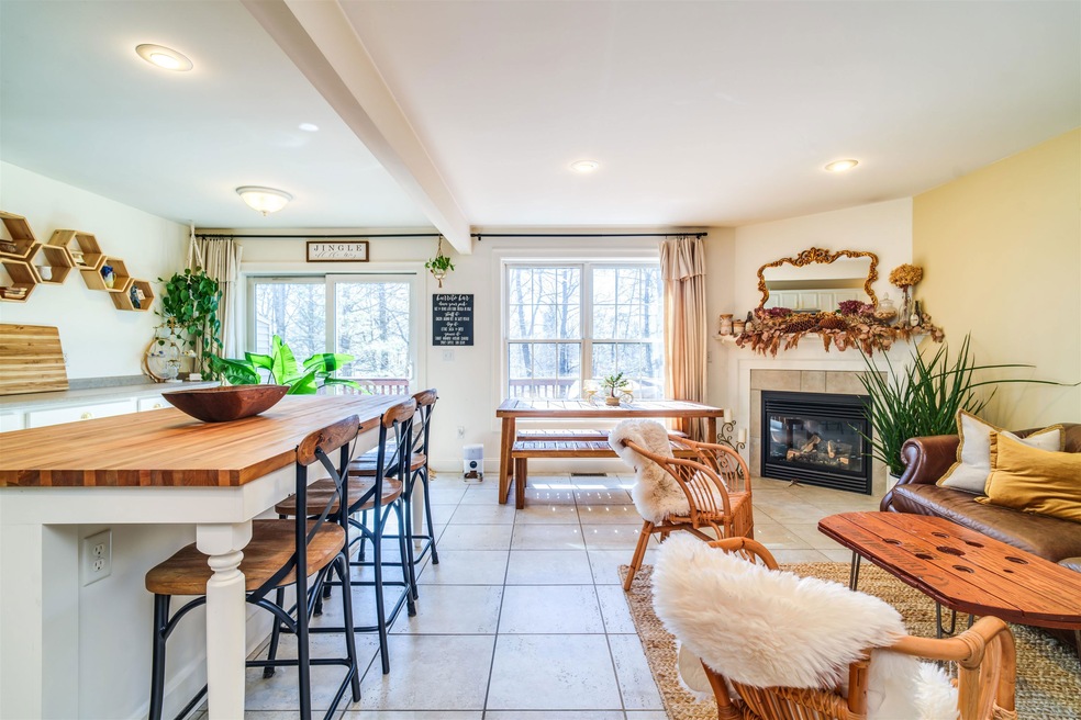 57 Magnolia Ln, Newmarket, NH 03857 - photo 1