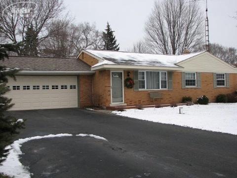 2064 Huntington Ave, Flint, MI 48507 - photo 1