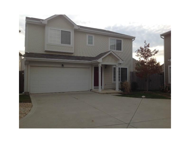 2636 Grand Fir Dr, Greenwood, IN 46143 - photo 1