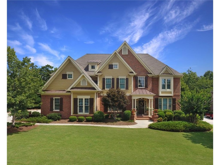 GORGEOUS FIVE BEDROOM HOME LOCATED IN WINDERMERE
