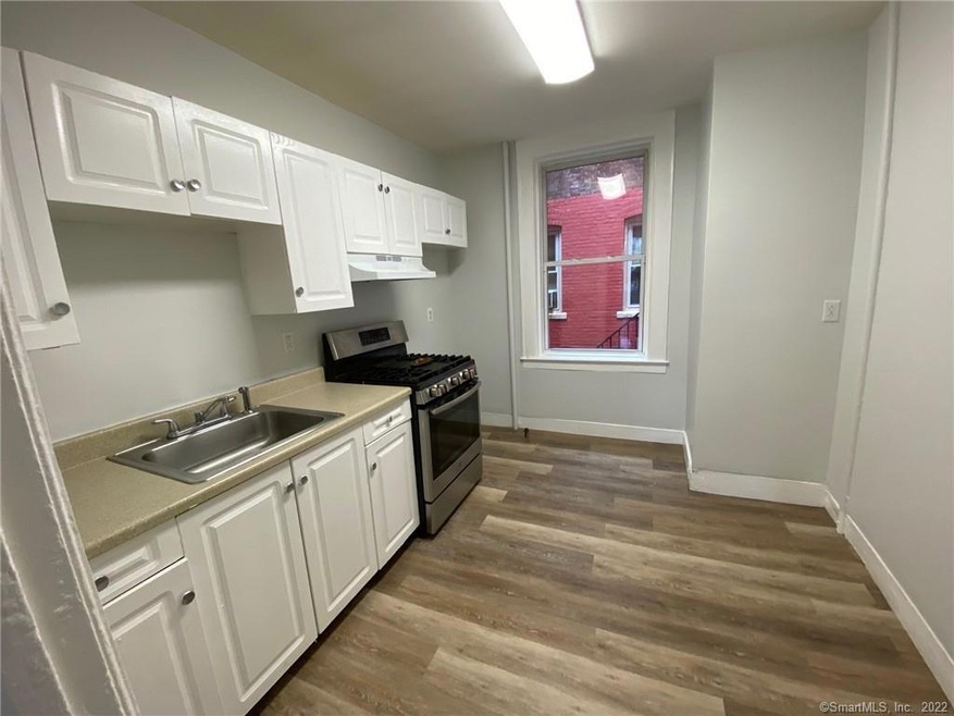 1476 Chapel St unit 101, New Haven, CT 06511 - photo 1