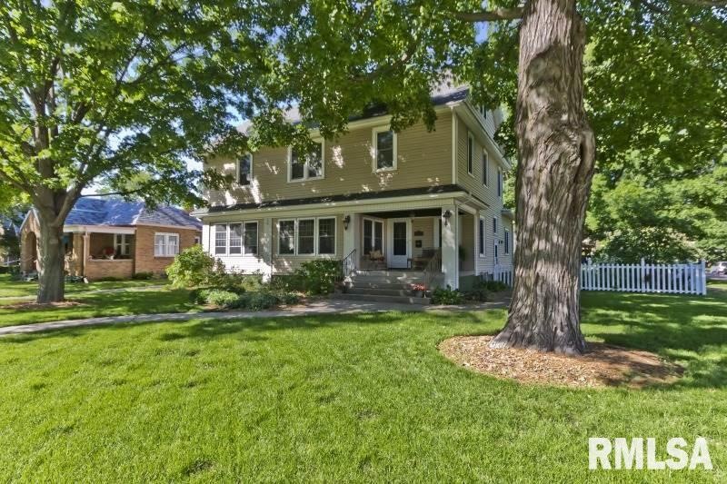 6 Latham Place, Lincoln, IL 62656 - photo 1