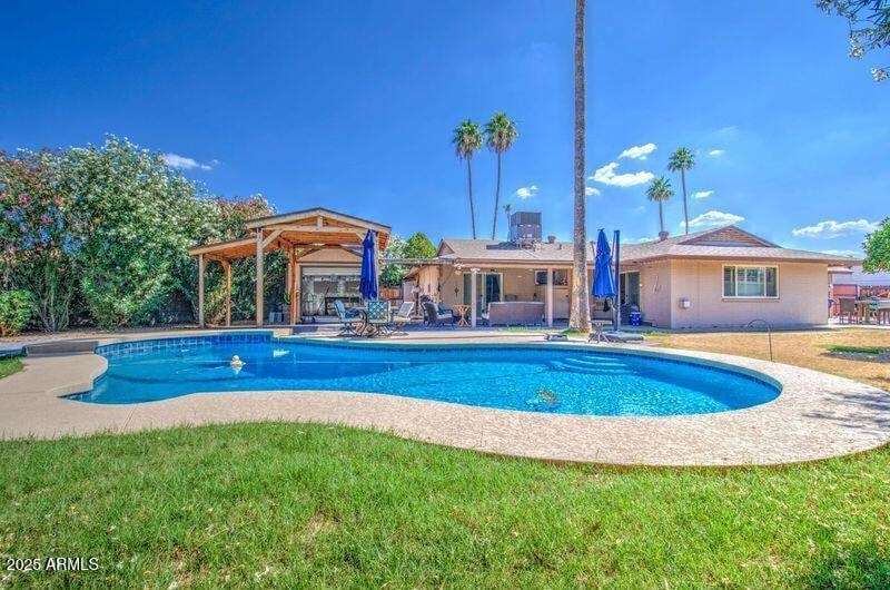 5119 n 87th st pool 2 looking at back of